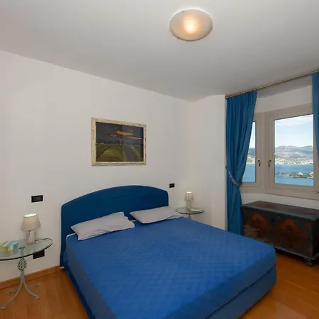 Apartamento Punta Borromea By Interhome *