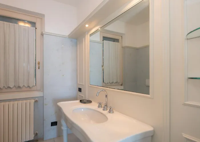 Apartamento Punta Borromea By Interhome